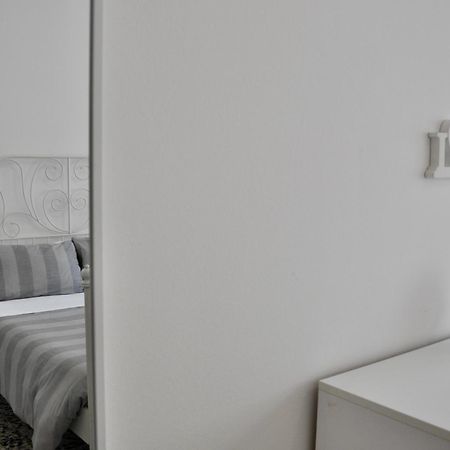 M.Aurelio Red Apartment Milan Luaran gambar