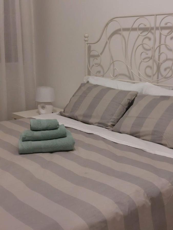 M.Aurelio Red Apartment Milan Luaran gambar