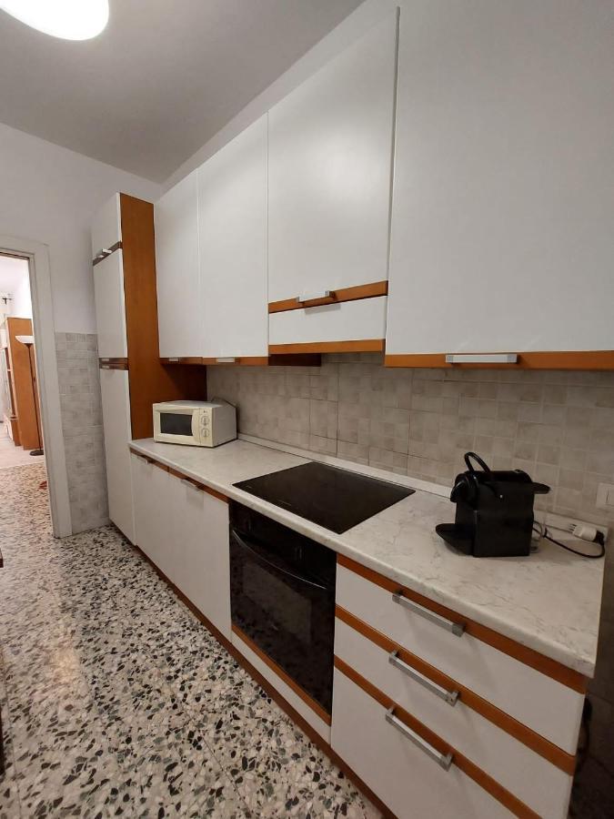 M.Aurelio Red Apartment Milan Luaran gambar