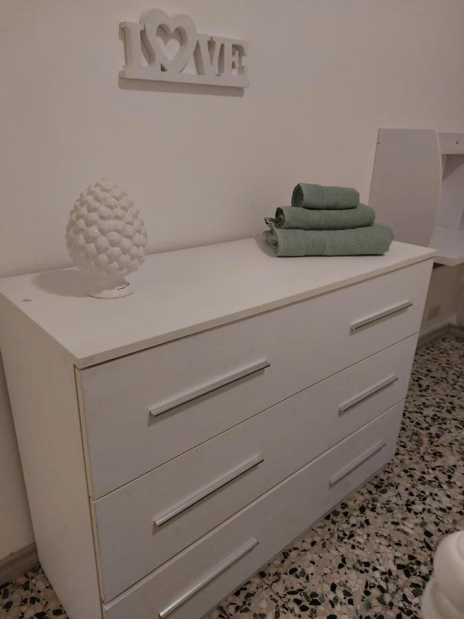 M.Aurelio Red Apartment Milan Luaran gambar