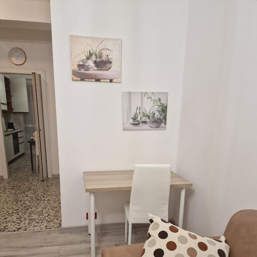 M.Aurelio Red Apartment Milan Luaran gambar