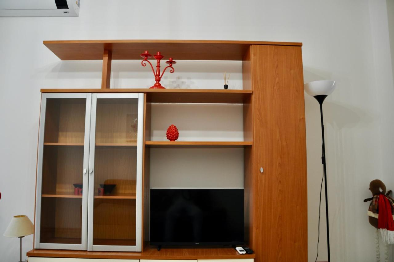 M.Aurelio Red Apartment Milan Luaran gambar