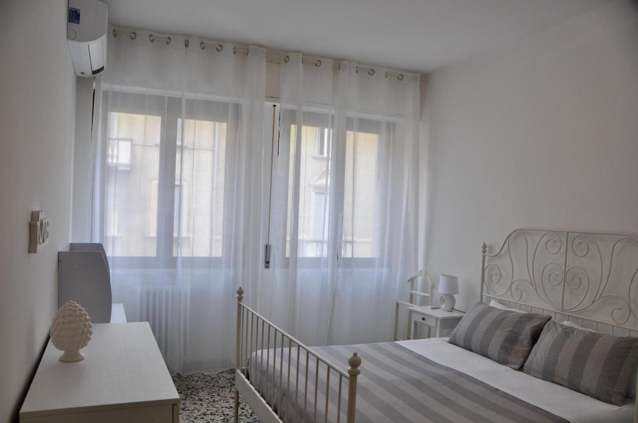 M.Aurelio Red Apartment Milan Luaran gambar