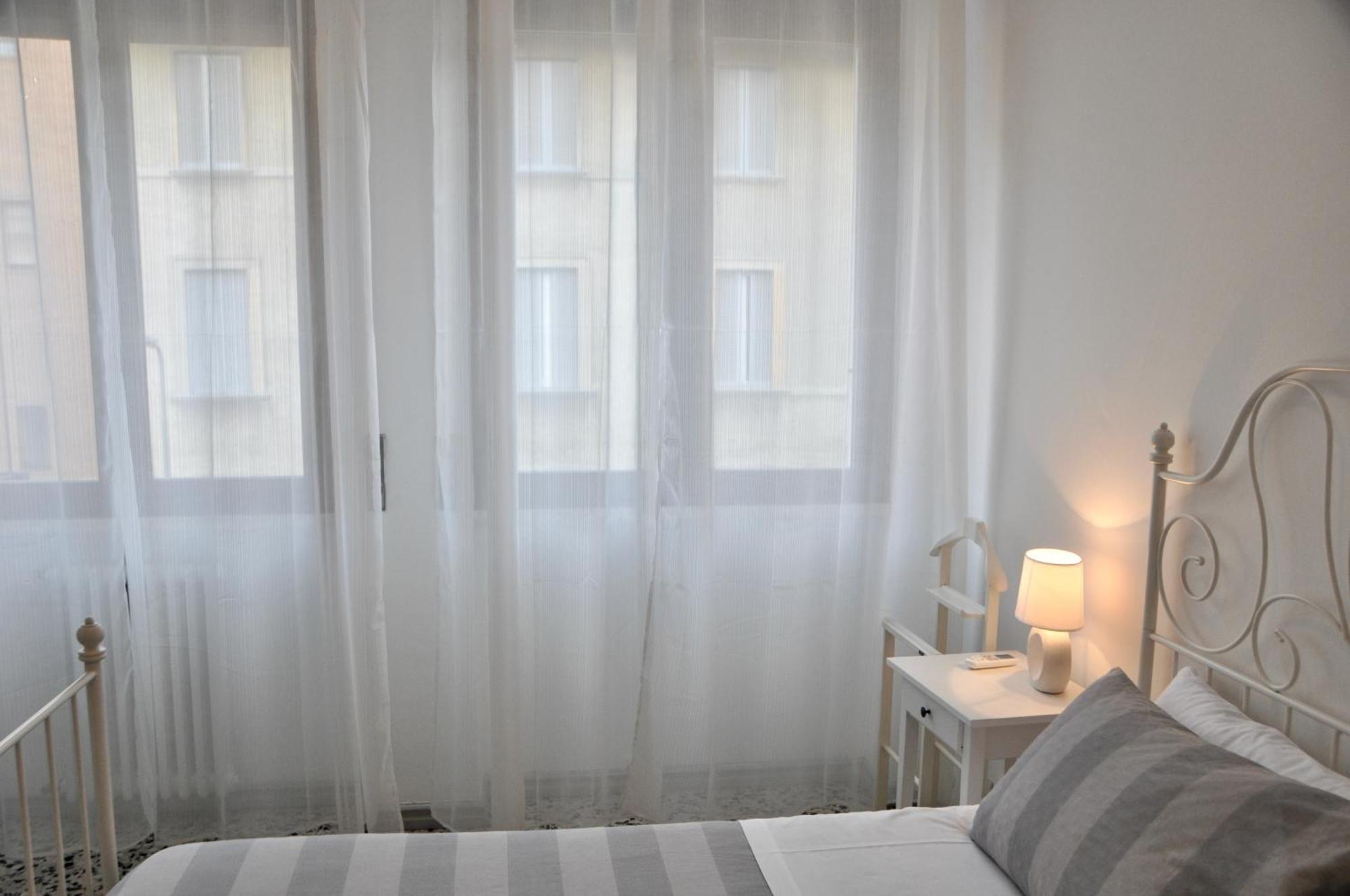 M.Aurelio Red Apartment Milan Luaran gambar