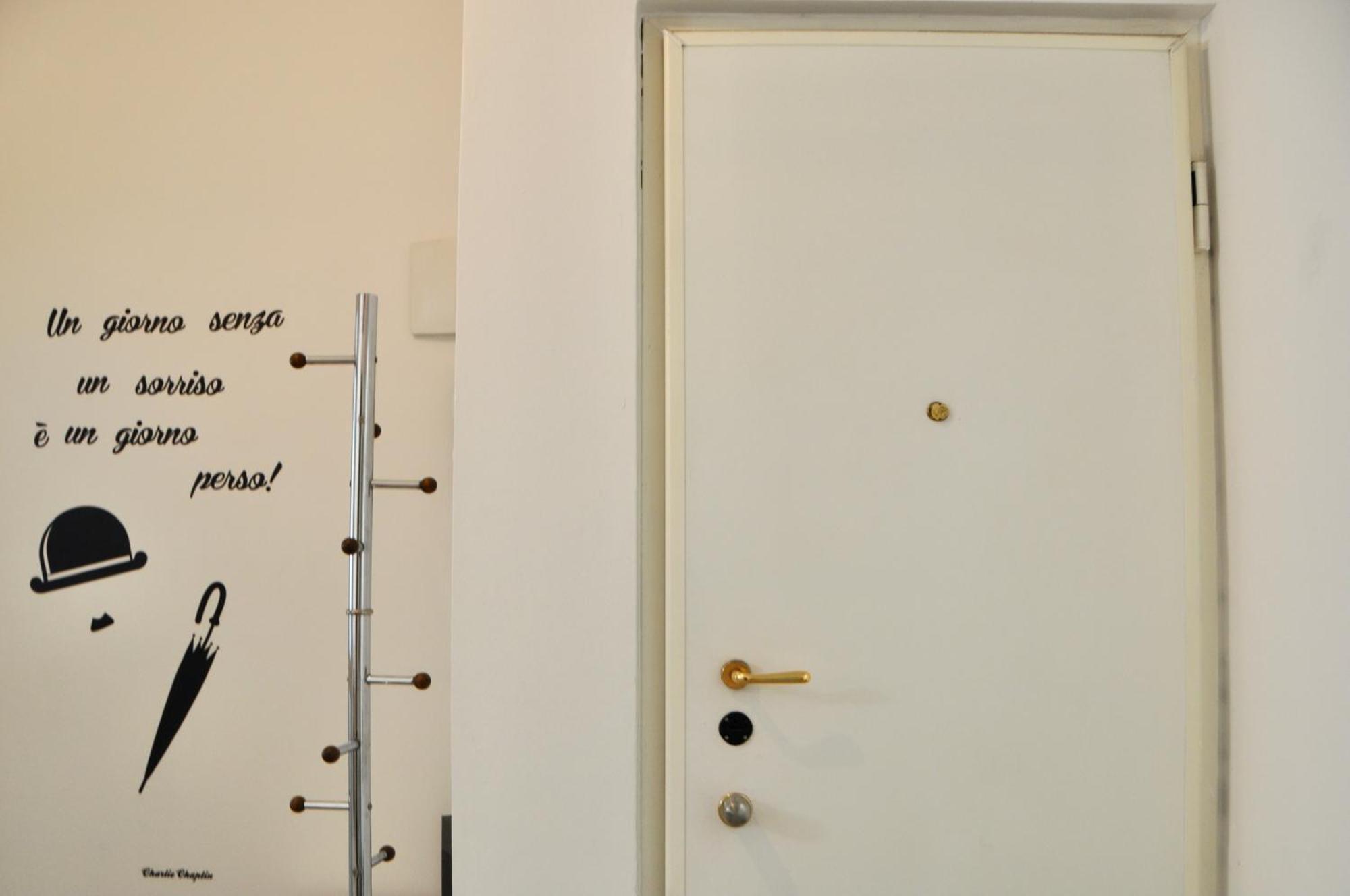 M.Aurelio Red Apartment Milan Luaran gambar
