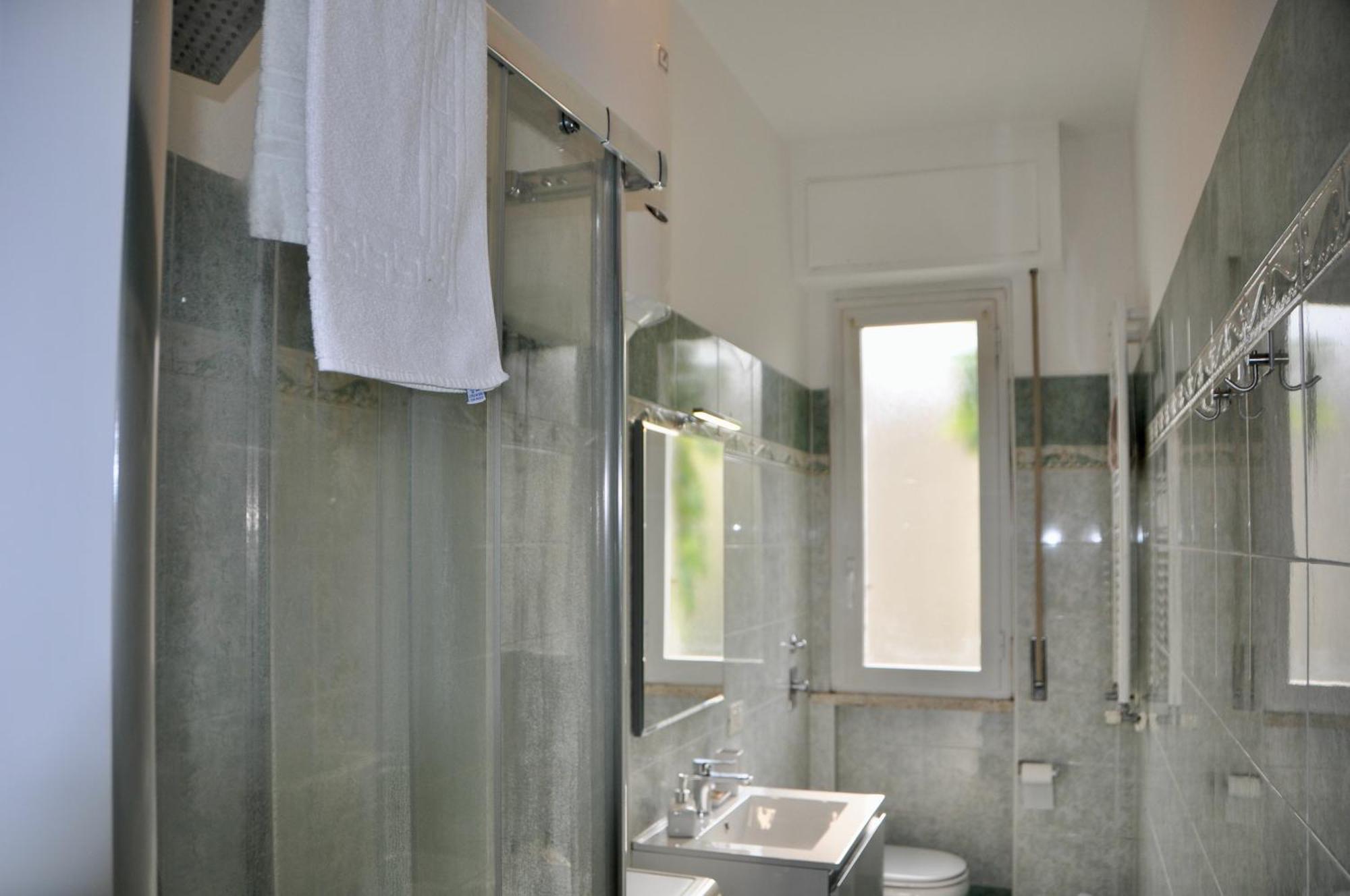 M.Aurelio Red Apartment Milan Luaran gambar